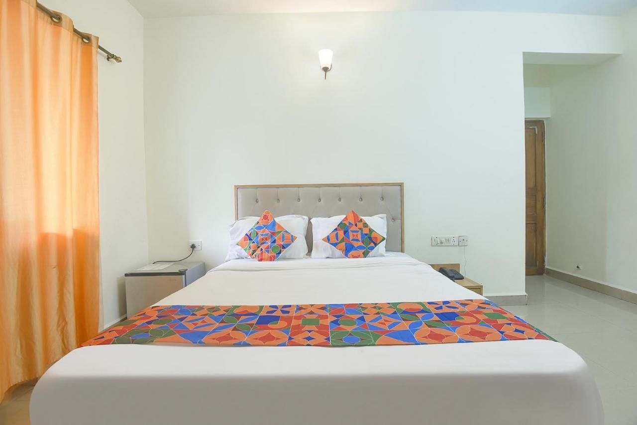 Hotel Fabexpress De Classio With Pool - Nr Candolim Beach Exteriér fotografie