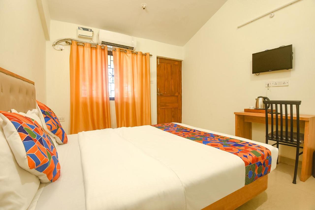 Hotel Fabexpress De Classio With Pool - Nr Candolim Beach Exteriér fotografie