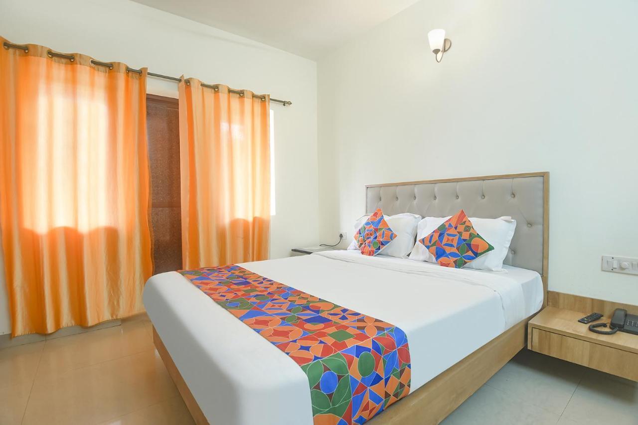 Hotel Fabexpress De Classio With Pool - Nr Candolim Beach Exteriér fotografie
