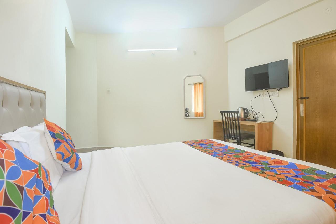 Hotel Fabexpress De Classio With Pool - Nr Candolim Beach Exteriér fotografie