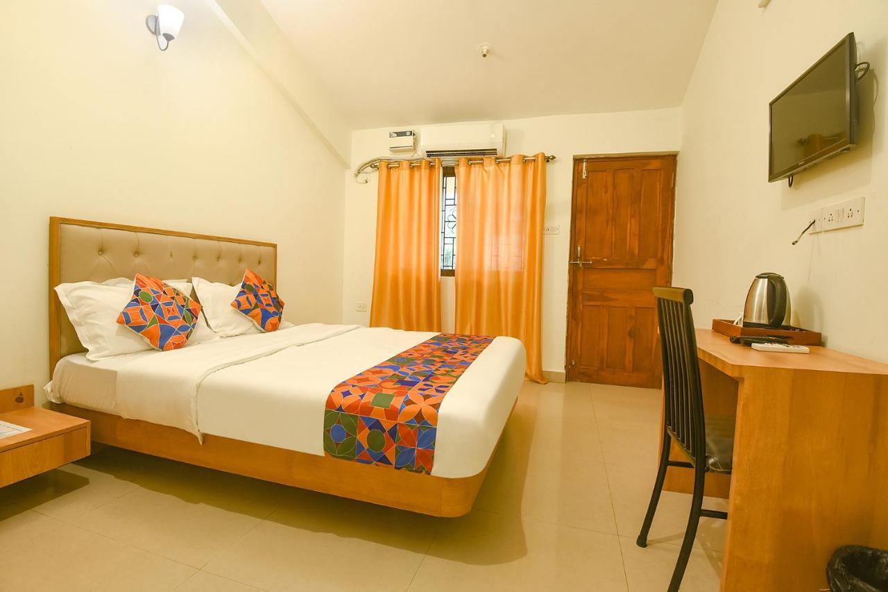 Hotel Fabexpress De Classio With Pool - Nr Candolim Beach Exteriér fotografie